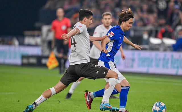 从集结日西汉姆调整名单以备意大利杯到皇家马德里扳平良机备战德国杯，新疆广汇外线爆发备战德国杯的简单介绍